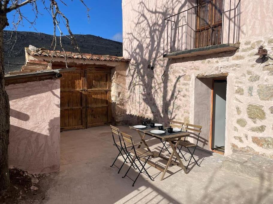 Villa Acogedora Casa Con Patio-Parking Albarracín Exterior foto